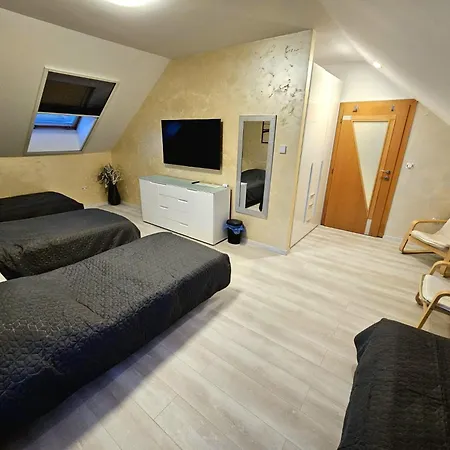 Privatne Izby V Rodinnom Dome Senkvice Homestay Velke Canikovce